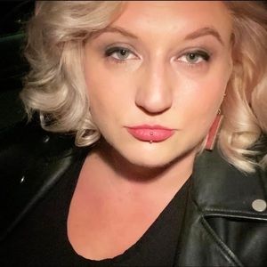 Meet your Posher, Blair